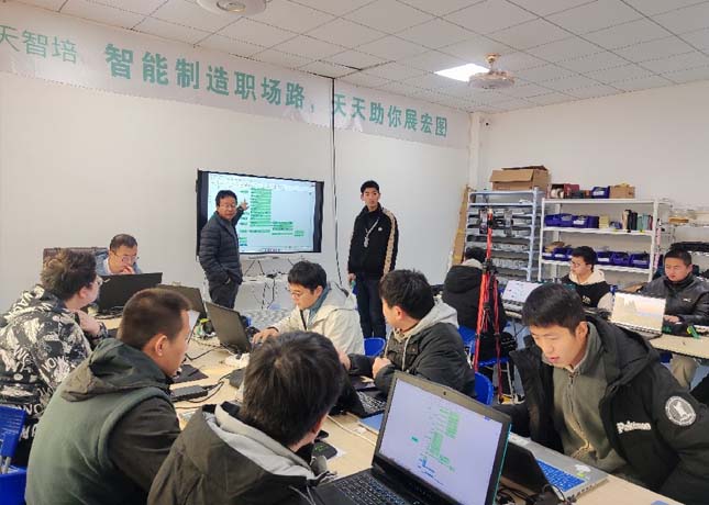 天天PLC培训学校